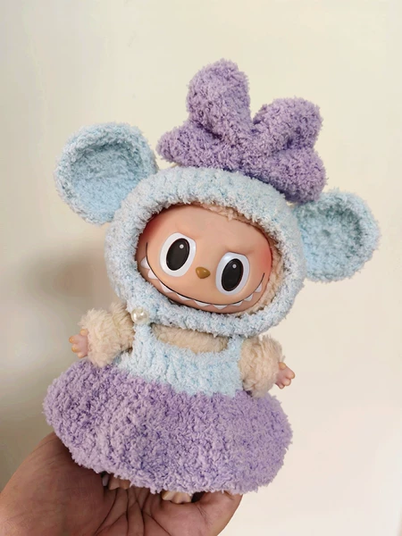 Minnie (mint blueberry)