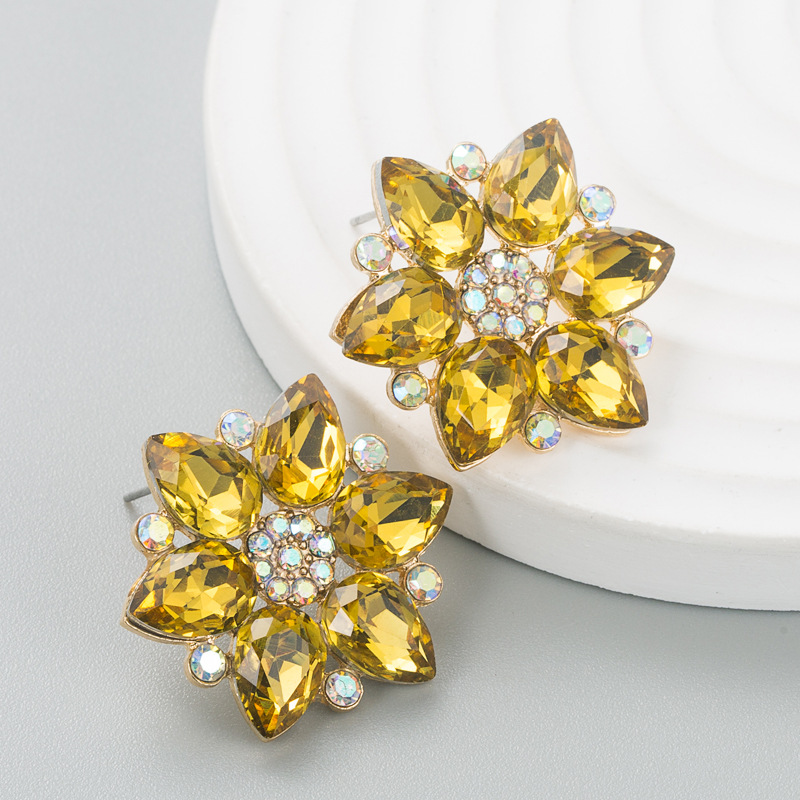 Fashion new simple shiny alloy diamond flower womenu0027s earrings wholesale