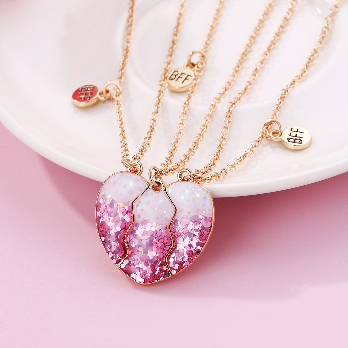 Cute Sweet Heart Shape Alloy Enamel Plating Kid'S Pendant Necklace display picture 3