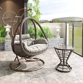 餐桌;实木床;斗柜