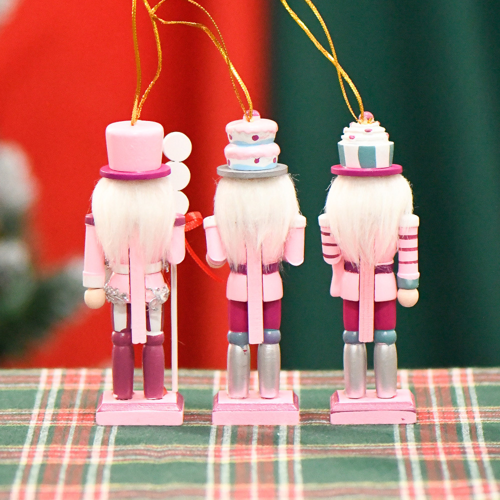 Nuevo estilo europeo cascanueces muñecas de dibujos animados polvo dulces artesanías decoraciones navideñas colgantes 13cm