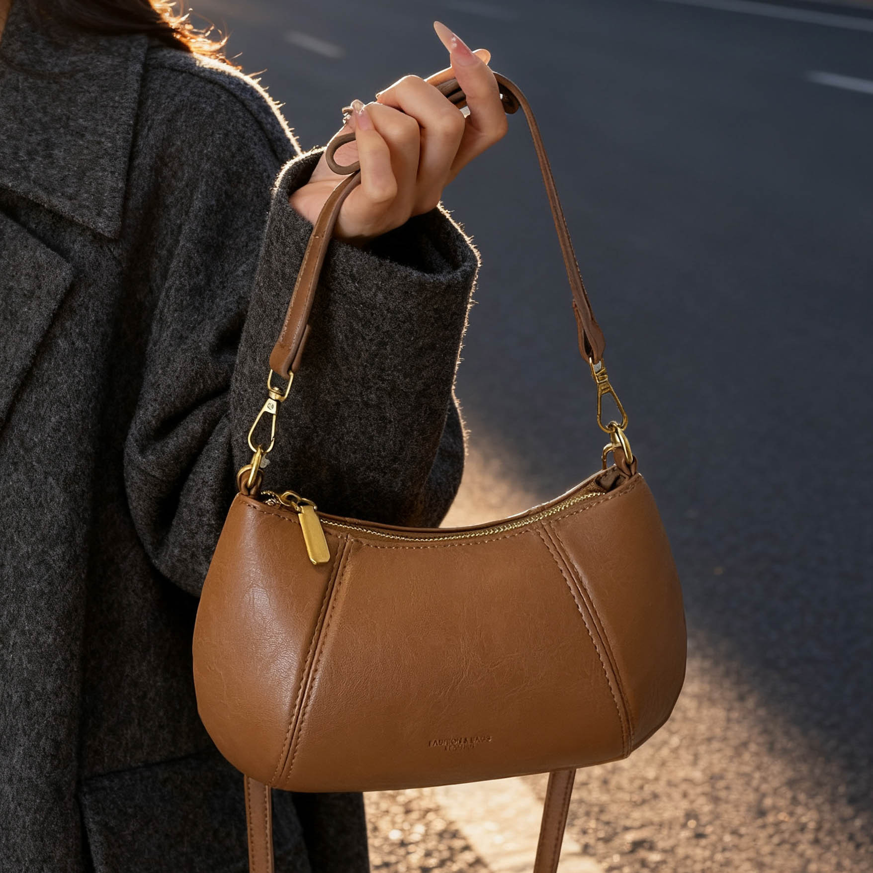 Bolso de viaje de nicho coreano para mujeres otoño / invierno 2025, nuevo estilo de moda retro bolso de hombro simple mochila casual