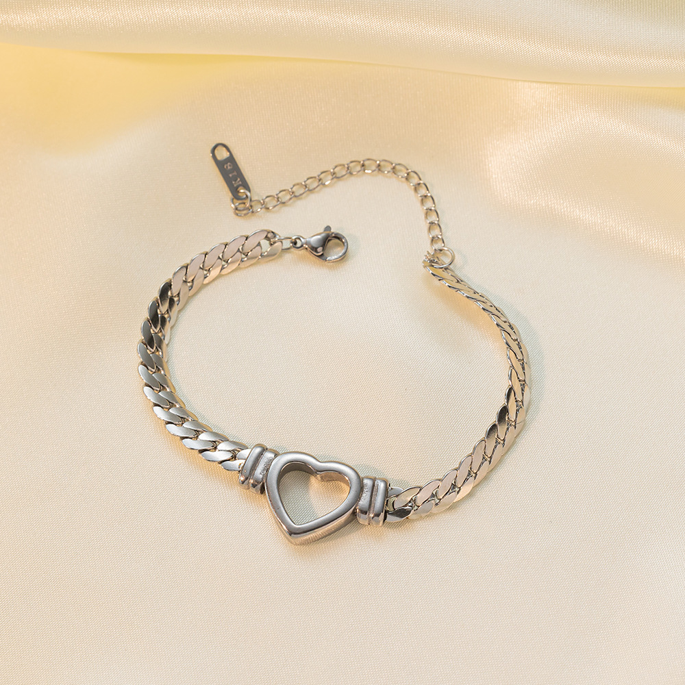 14g Weight Hip-Hop Retro Heart Shape Flower Bow Knot Titanium Steel Bracelets In Bulk