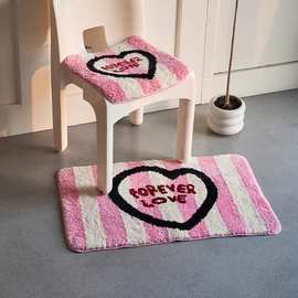 ins风爱心浴室地垫强吸水卡通仿羊绒地垫家用卫生间门口防滑脚垫