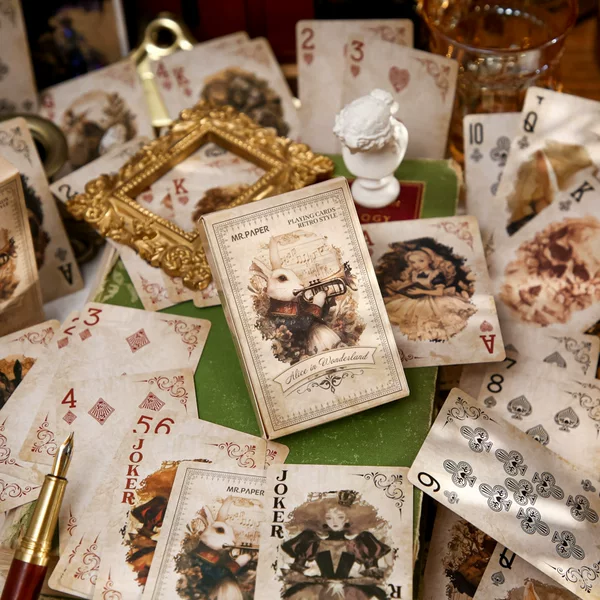 Mr. Paper Blue Core Paper Playing Cards Retro Alice Series Cross-Border Retro Style Animal Puzzle Entertainment Playing Cards