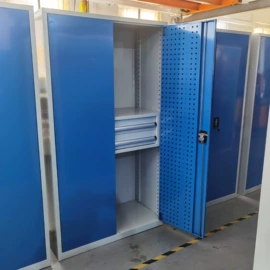 工作台;钳工工作台;库存五金工具