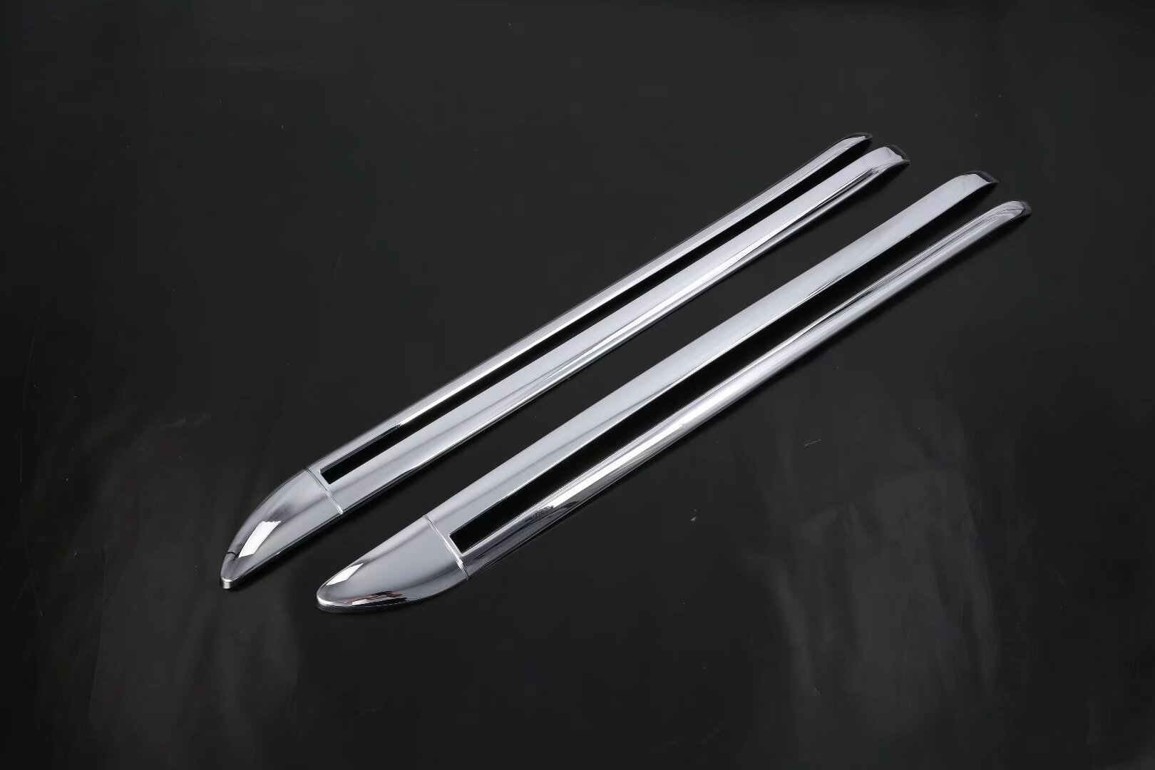 18NV200 body slide rail trim decoration suitable for Nissan NV200 middle door rail door panel bright strip modification sticker