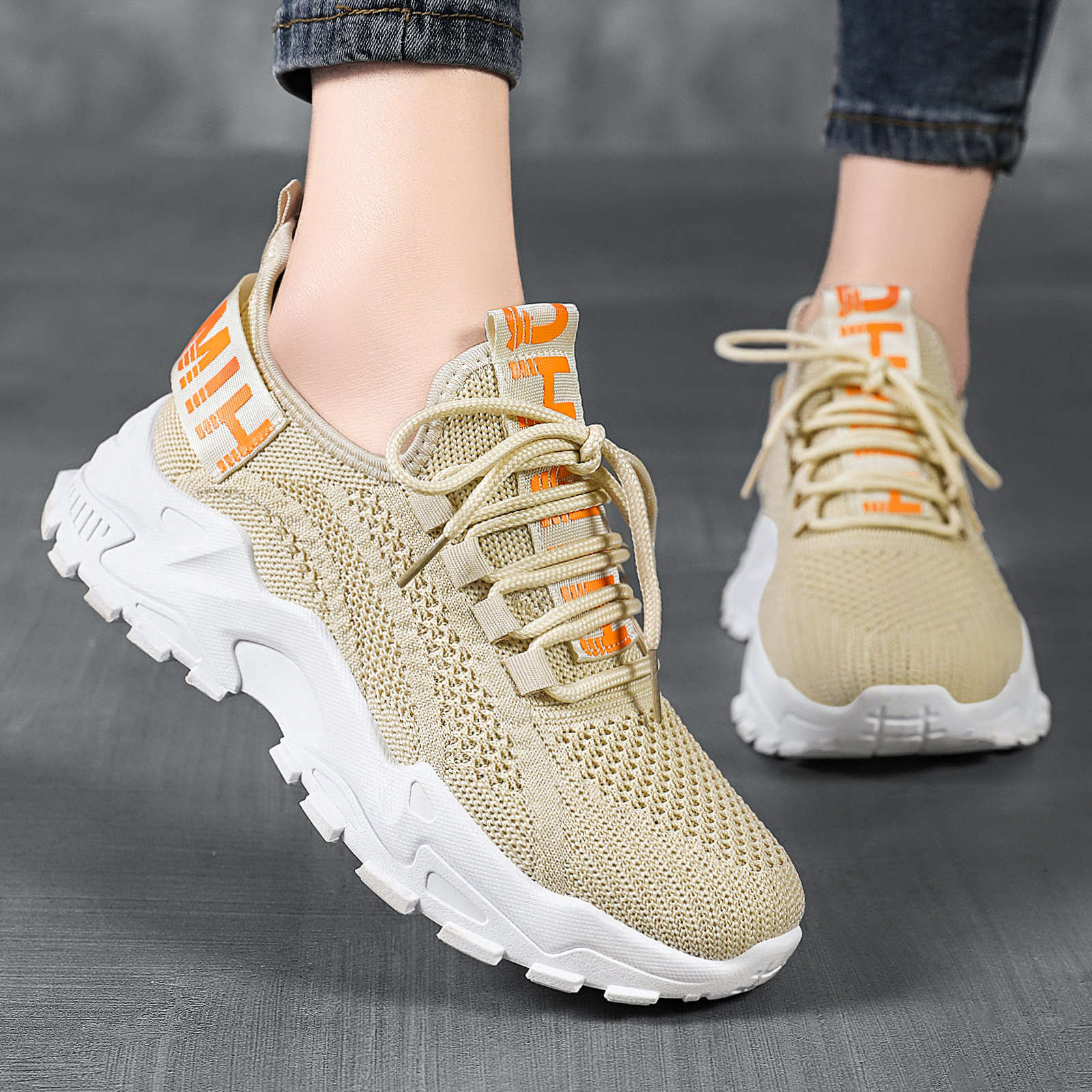 Zapatos de mujer primavera zapatos casuales de mujer altura de suela gruesa zapatos de suela suave no se cansa zapatos de malla de pies cómodos zapatos de tejido transpirables