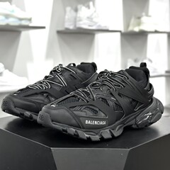 新型の黒い網の糸は透かし彫りして高くなります。
