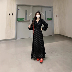 大码女装2025秋季气质赫本风收腰显瘦式复古长袖连衣裙女