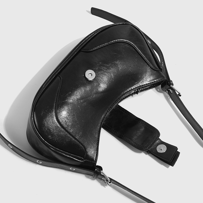 Borsa a tracolla da ascella elegante e versatile con texture Baguette, nuova di zecca, 2025 da donna_voghion.com