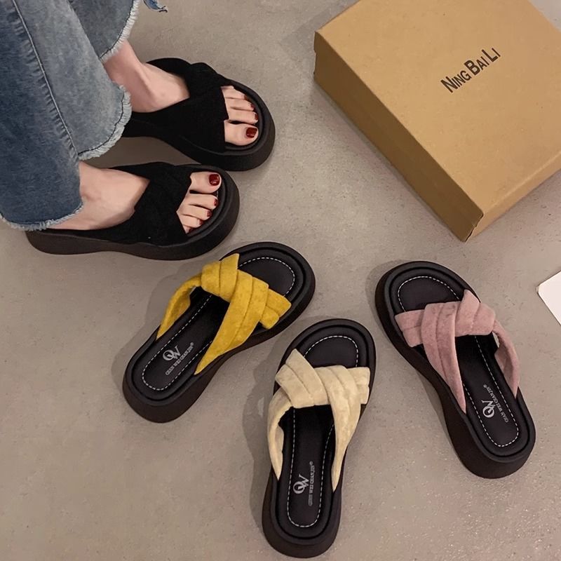 Platform Thick-Soled Slippers for Women's Summer Outer Wear 2025 New Style for Small People with Skirts, Beach Flip-Flops, High-Heeled Sandals