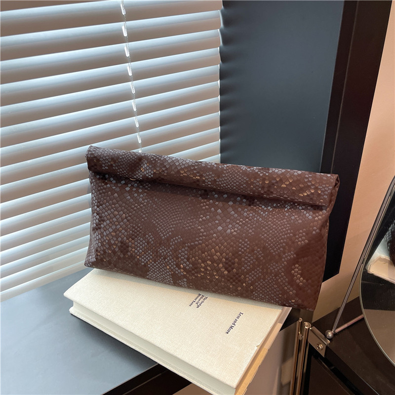 Mujeres de moda estilo nuevo paquete de cena de moda retro textura sólida de alta calidad bolso de mano personalizado