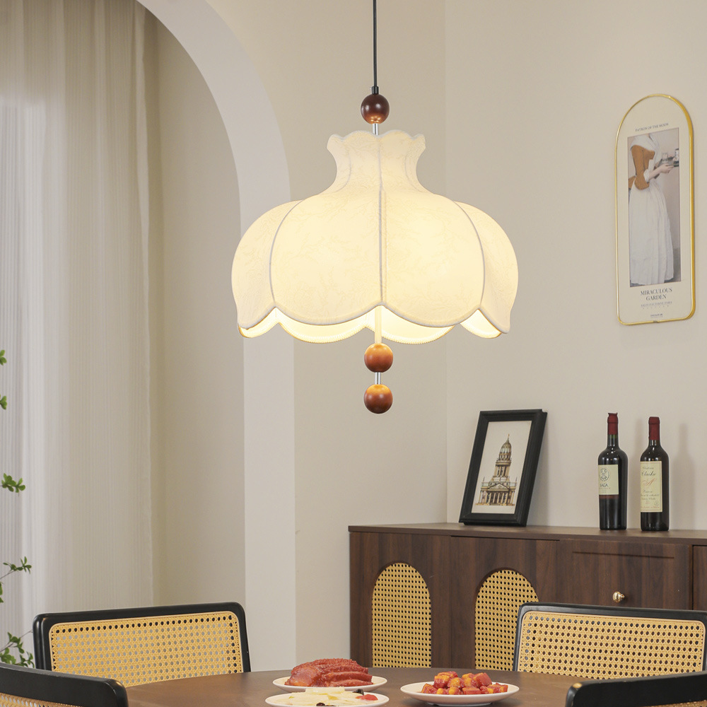 Lámpara del restaurante estilo medieval francés cálido romántico tela retro estilo americano restaurante Nanyang dormitorio principal lámpara de estudio 222L
