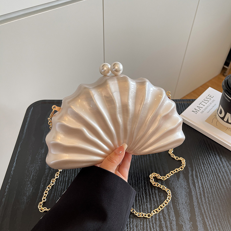 2025 New Cross-Border Women's Evening Bag Irregular Shell Acrylic Handbag Fashion Wedding Banquet Bag - Thumbnail 4
