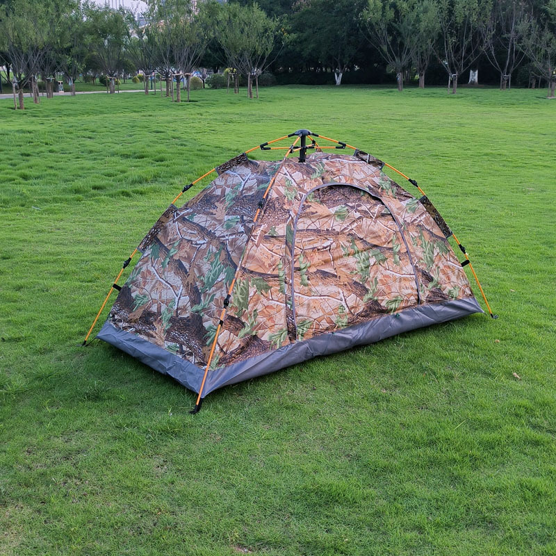 Camouflage tent automatic single soldier windproof outdoor camping camping leaves outing 1 Maple Leaf portable light
