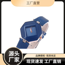 亚马逊销量款韩版微商女士尚珀手表棱形菱镜时尚女士批发手表