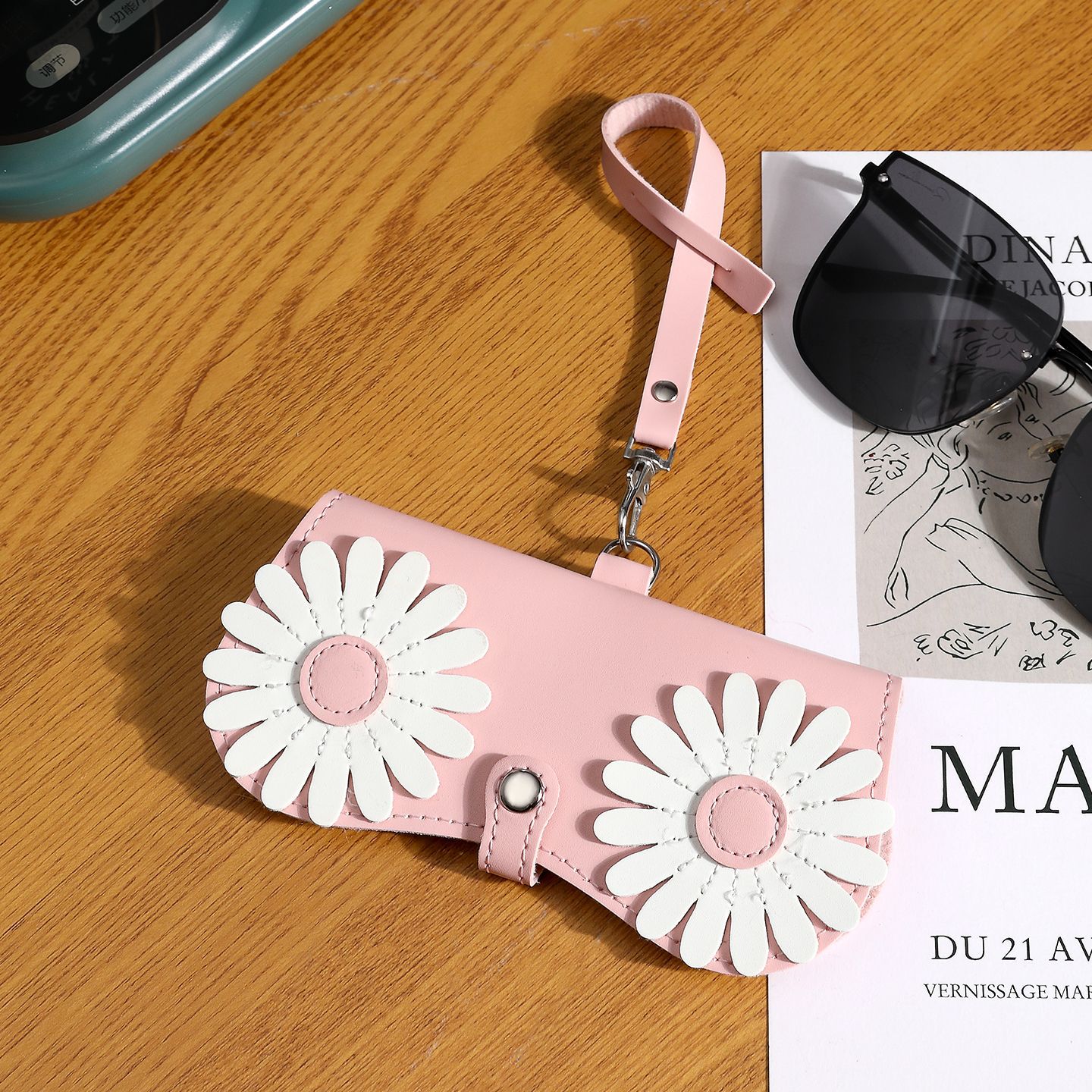 2024 nuevas gafas de sol para mujeres de alta calidad, cara pequeña, protección solar, el mismo estilo de moda, gafas de sol, gafas rojas para hombres