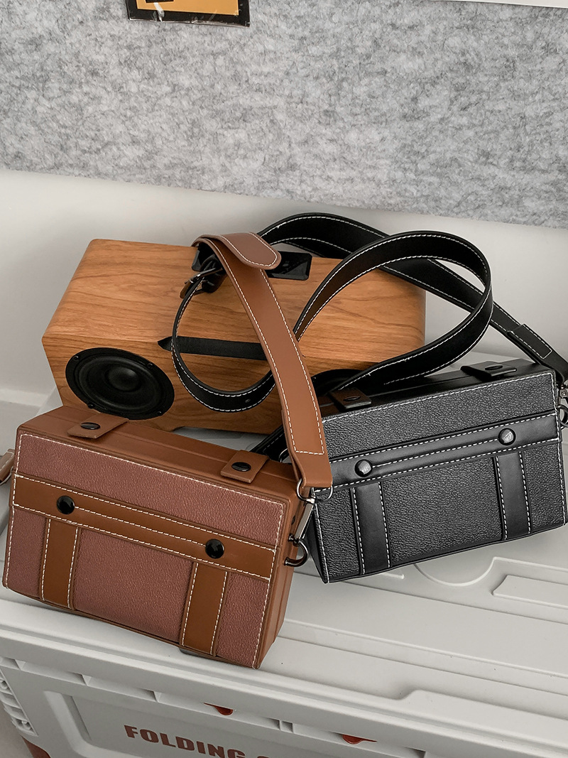 ボックスバッグメンズクロスボディバッグハイエンドの新しい韓国ファッションカジュアルスタイリングバッグパーソナライズされたトレンディなブランド携帯電話バッグ