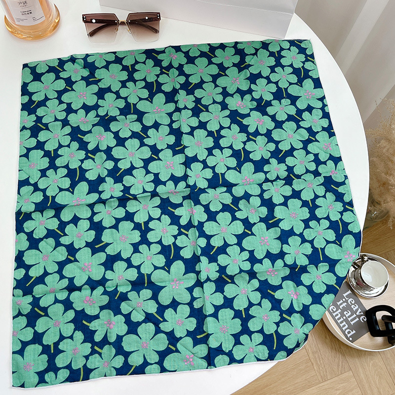 해바라기 네이비 작은 광장