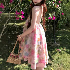 盛夏繁花 挂脖露背大裙摆提花晕染碎花度假连衣裙