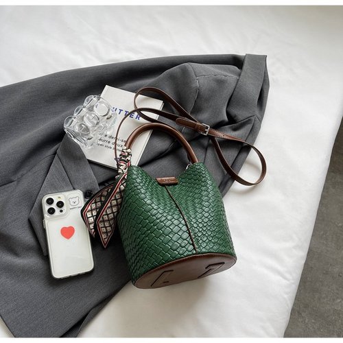 Autumn/Winter Women's Handbag Fashion Crossbody Bag Woven Bucket Bag Uniquely Styled