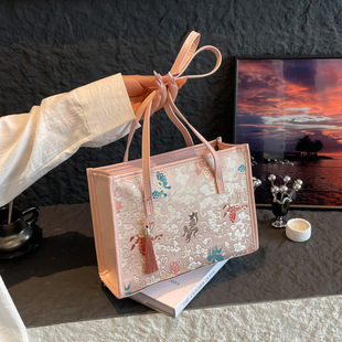 �羳����ʽ�̽��μ����Ů2025�¿���������ذ����e�ٴ������