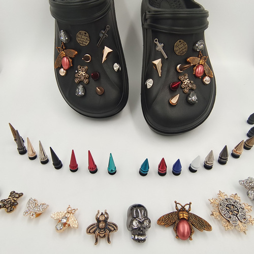 Croc Shoes Accessories Punk Rivet Shoes Flower Decorative Buttons Garden Shoe Accessories Slippers Decorative Spike Rivets