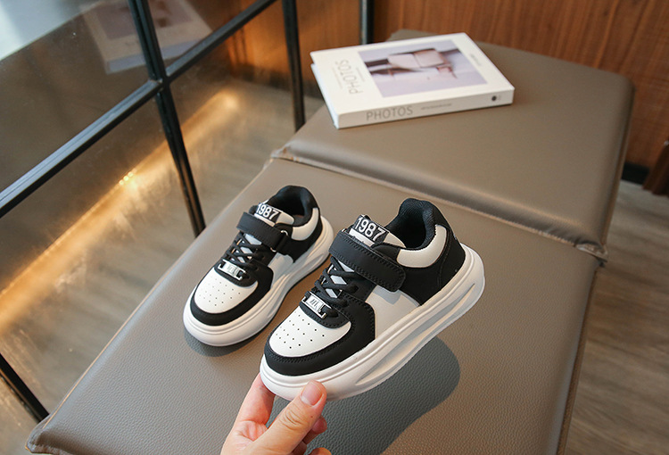 Neue Art von Kinder-Sneakern 2024 Herbst bequeme und modische lässige Sportschuhe für Jungen und Mädchen, mittlere und große Kinder-Schülerschuhe_voghion.com