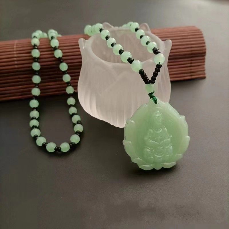 Wealth-attracting Buddha pendant, unisex Pixiu Guanyin pendant, God of Wealth necklace, holiday gift.
