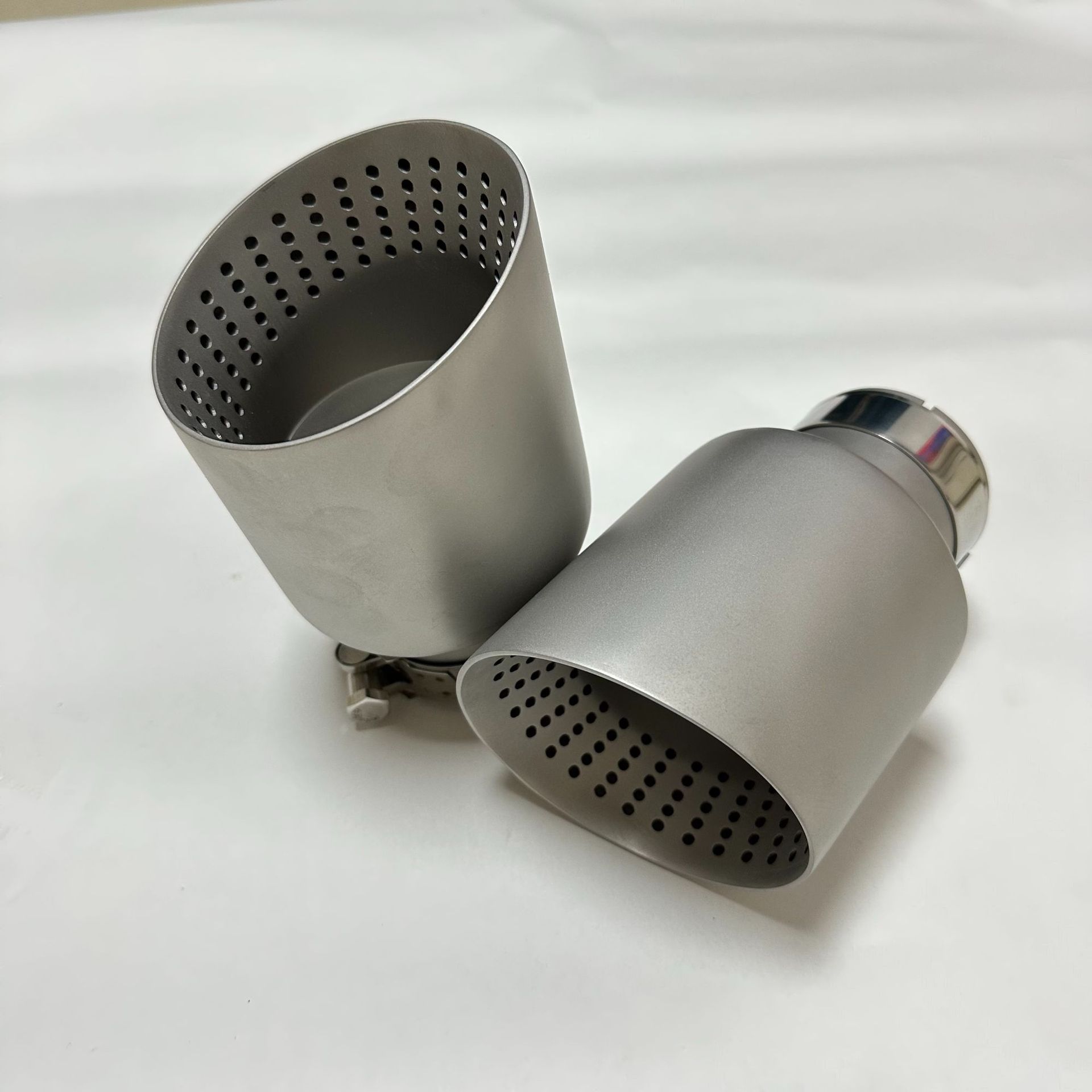 Mesh-matte modified universal stainless steel exhaust pipe tailpipe silencer, direct supply from the manufacturer, mesh tailpipe