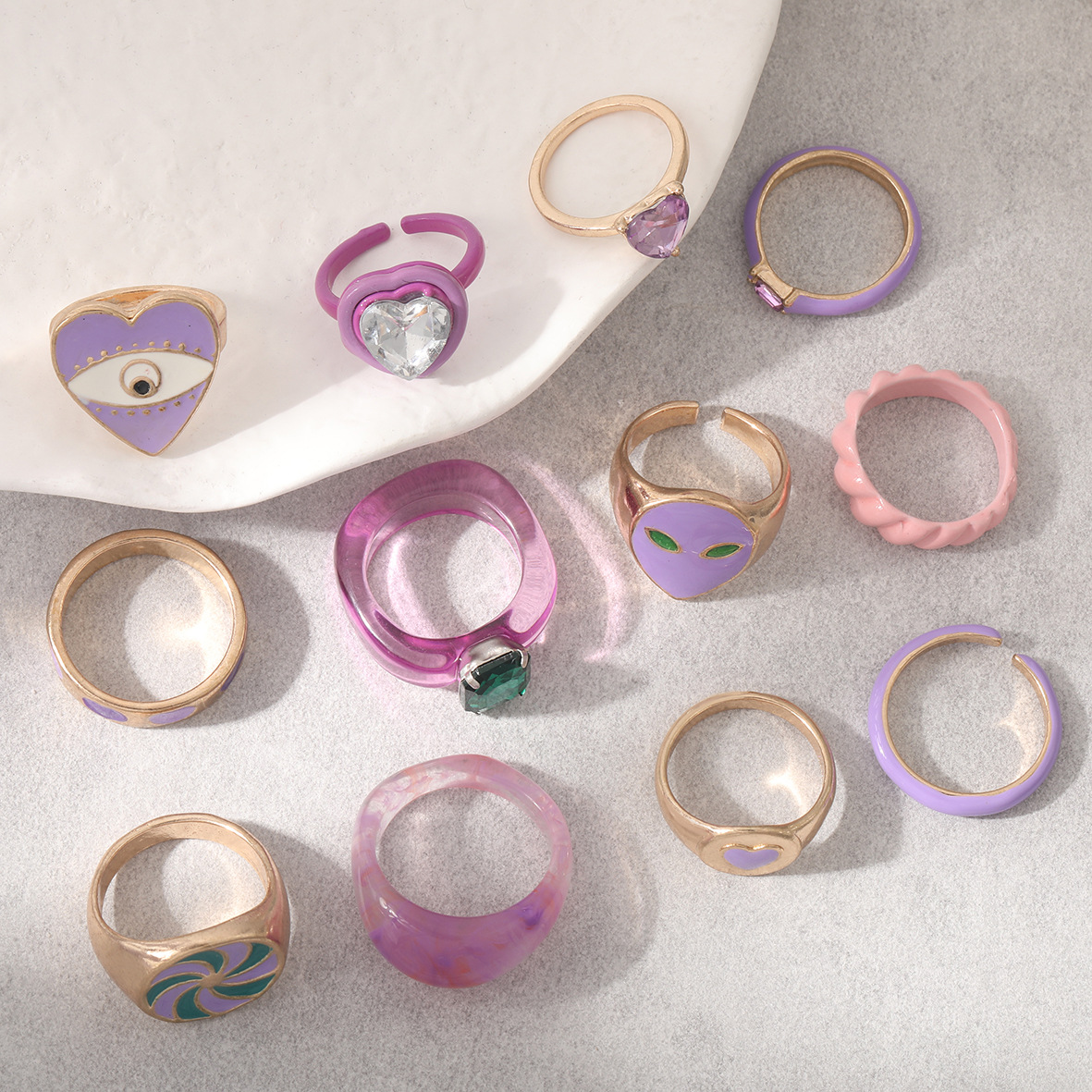 Holiday, Daily Occasion Zinc alloy Material Heart Shape Pattern Simple Style Classic Style Heart Shape Zinc Alloy Enamel Women's Rings