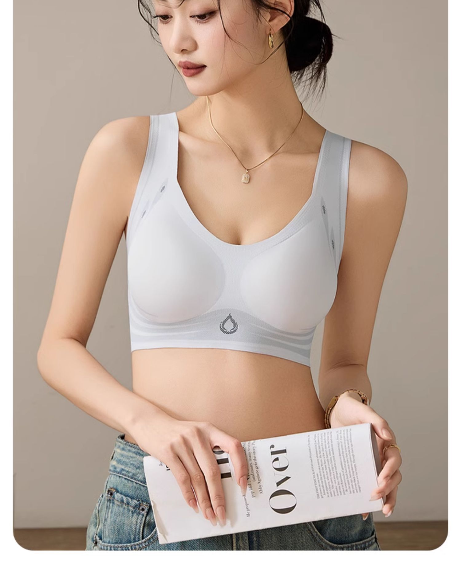 연한 아쿠아 블루