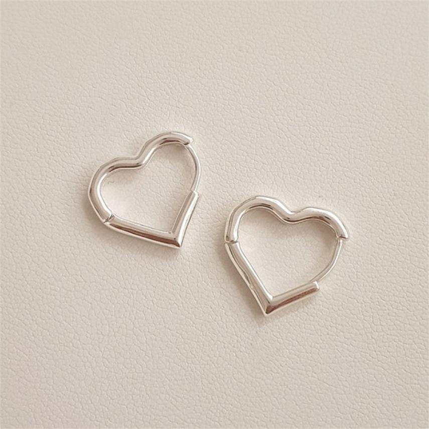 All Seasons Season 1 Pair 18K Gold Plated 925 Sterling Silver 925 Sterling Silver Earrings Heart Shape Earrings