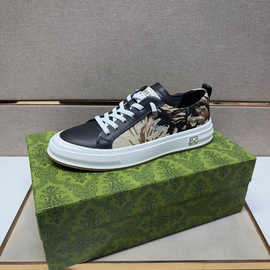 2025夏季新款男士板鞋百搭小白鞋爆款校园潮流高颜值厚底休闲鞋