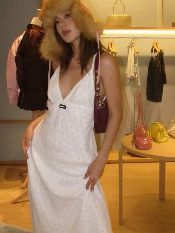 2026 New White Strap Dress V-neck Cotton A-line Dress Slimming and Elegant for Daily Wear