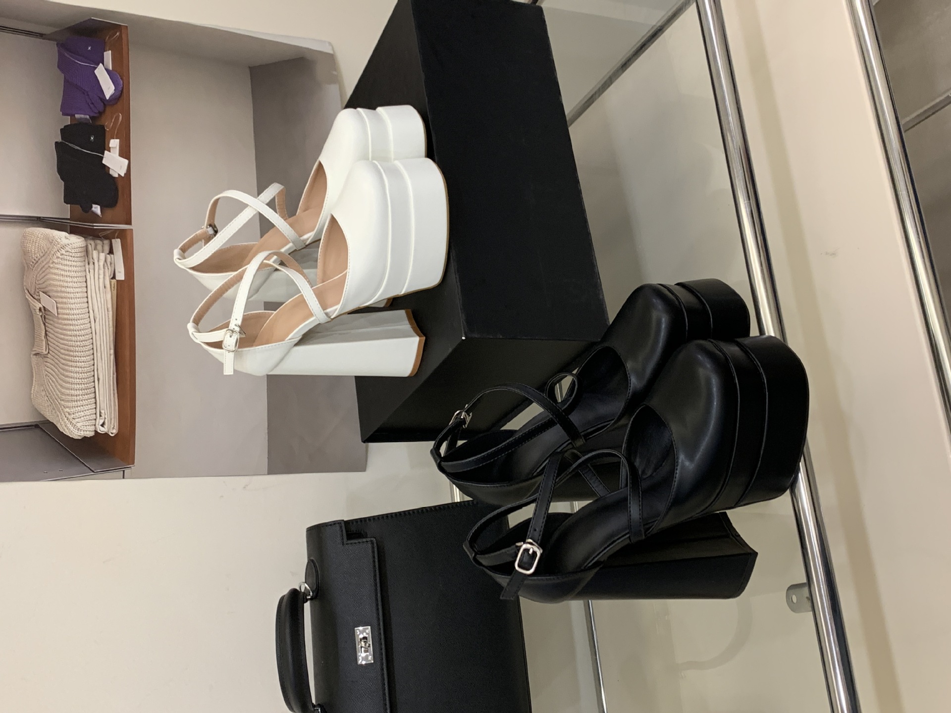 Sandal cao gót nữ mũi vuông đế platform gót to bản chất liệu satin — màu đen chi tiết 4