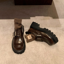 ��Ƥ��~��Ƥ����ɸ�WԺ�Lһ�_�Ř���ЬŮӢ���L�͹�СƤЬ��Ь