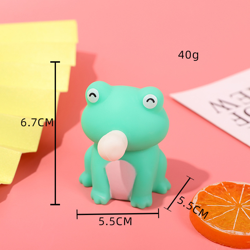 Juguete antiestrés de dibujos animados de niña apretando burbujas, juguete antiestrés de pequeño animal, gadget antiestrés de monstruo verde de Halloween.