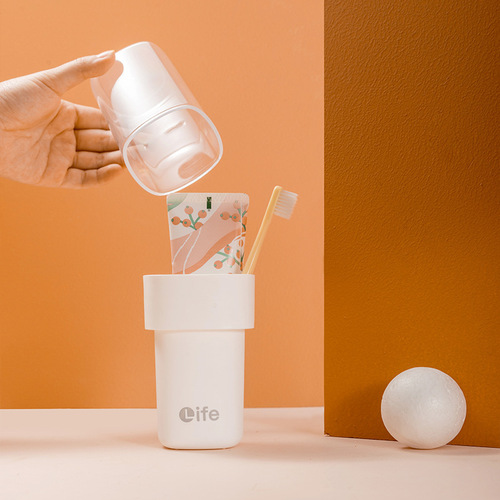 Self-designed double-layer mouthwash cup, home toothbrush cup, travel cup, travel toothbrush storage, wash and wash portable set