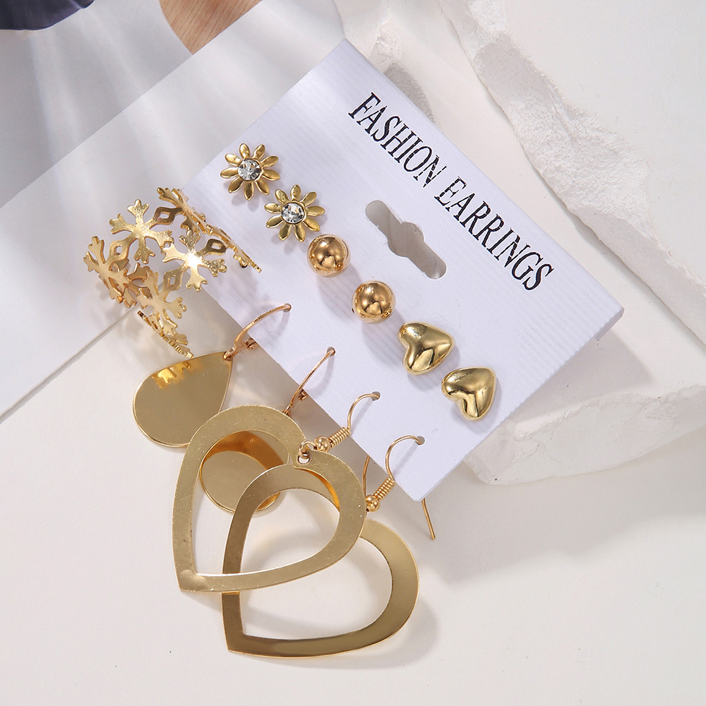 1 Set Modern Style Letter Heart Shape Plating Alloy Drop Earrings Ear Studs display picture 2