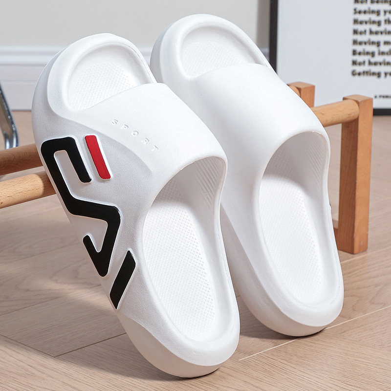 Eva Slippers Men's Popular Summer Outer Wear 2024 Indoor Home Deodorant Beach Sandals and Slippers for Men