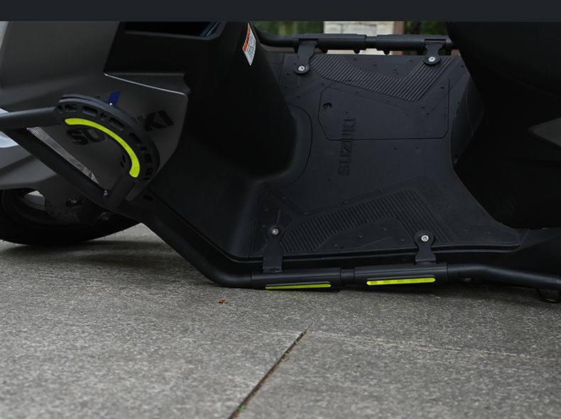 Suitable for Qingqi Suzuki Uy125 Front and Rear Anti-Fall Protection Bars, Modified Folding Backrest Support Rod Motorcycle Accessories