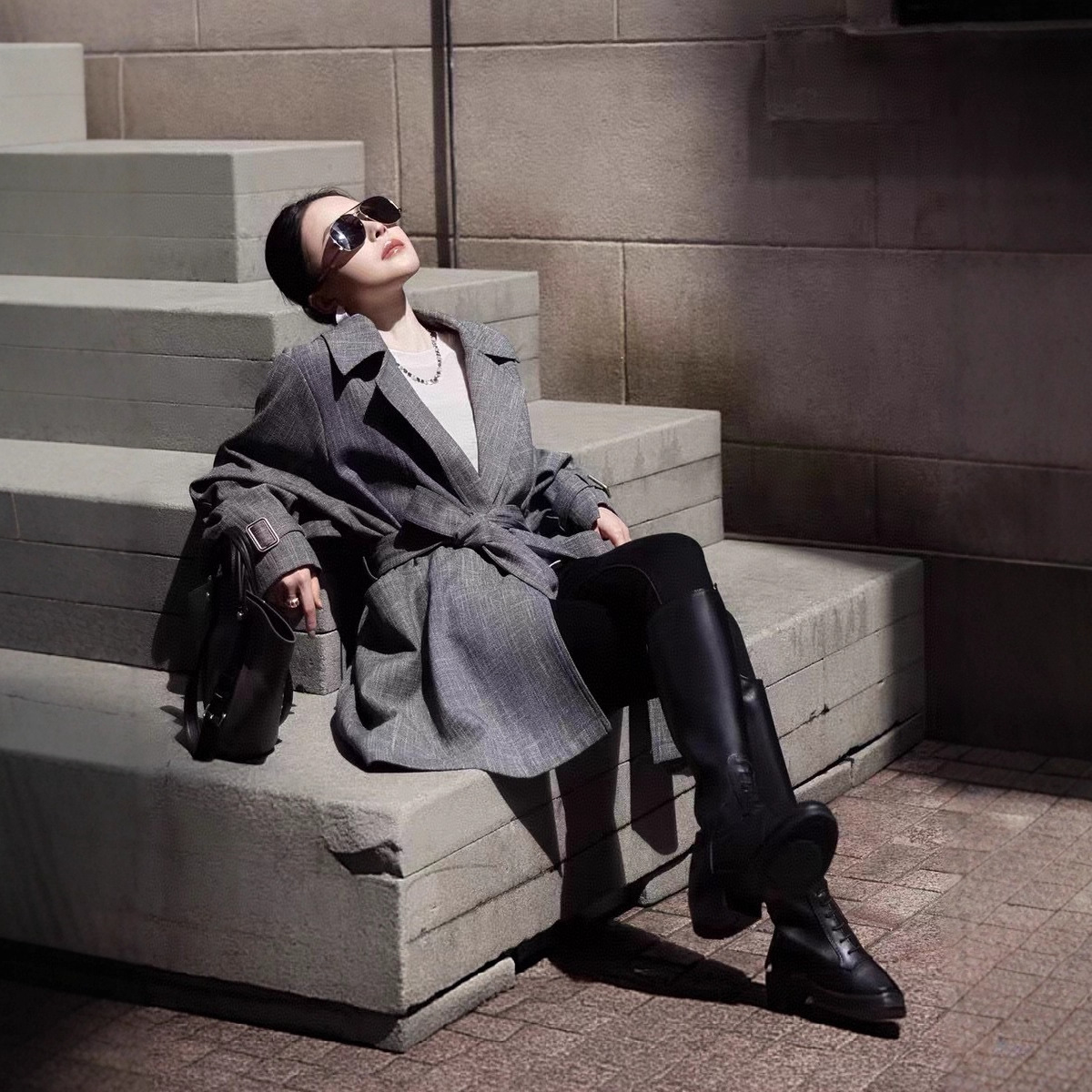 Light Luxury Retro Minimalist Old Money Style Boutique Wool Blend Coat Jacket with a High-End British Style Waist-Cinching Trench Coat