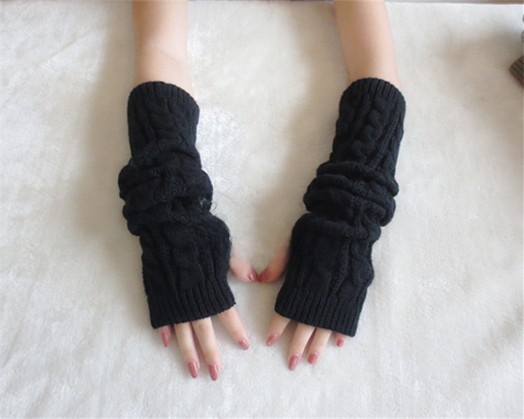 Yifan Autumn and Winter Outdoor Travel Warm Cold-proof Solid Color Twist Long Half-finger Elastic Sleeve Knitted Arm Cover for Women_voghion.com