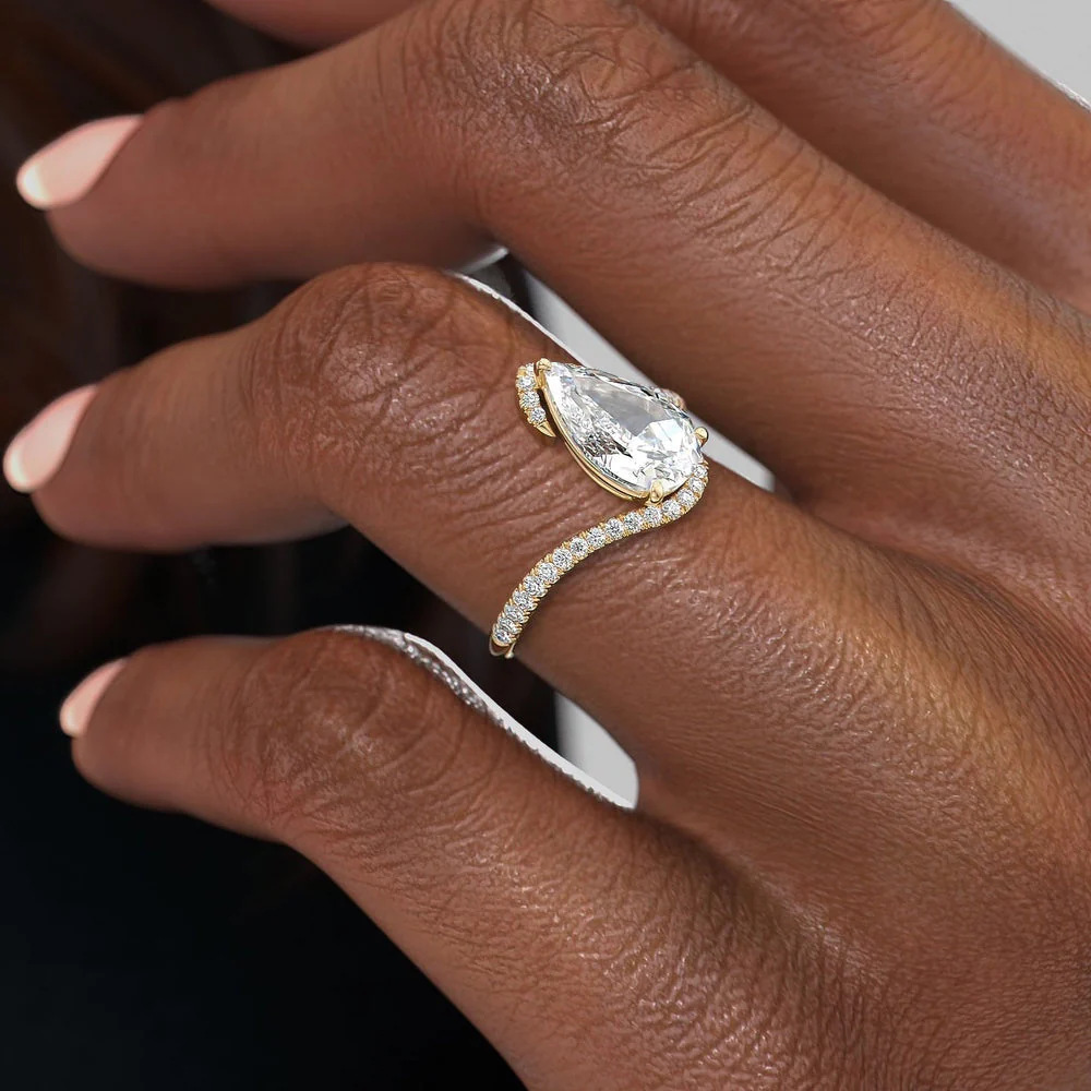 Hot selling and explosive handmade inlaid 8 * 12 pear water droplet shaped zircon ring, female creative new ring_voghion.com