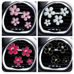 クロスボーダーの車の噴出口の香薫はデイジーの合金の小さい菊の花の車のエアコンの装飾品の香水を挟んで置物を挟みます。