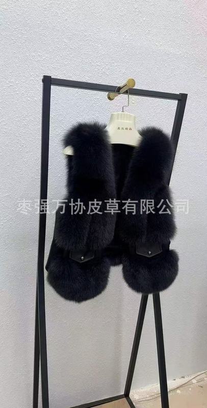 2025新款狐狸毛皮草马甲女中长款韩版修身整皮背心皮草保暖厂家|undefined