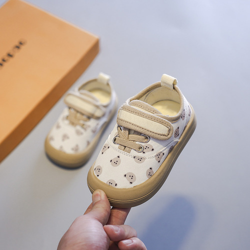 Fall new arrival baby canvas shoes for infants and toddlers—cartoon little bear first-walker shoes with soft, non-slip soles and convenient velcro straps.