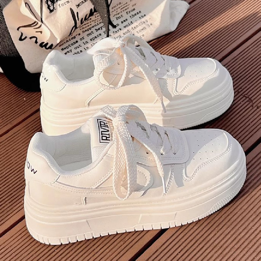 Zapatos blancos transpirables para mujeres 2025 primavera y otoño nuevos zapatos de suela gruesa muffin de moda casual zapatos deportivos ligeros para mujeres